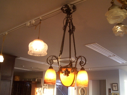アンティーク　照明 シャンデリア・ハンギングランプ アールヌーボー様式　シャンデリア小3灯+大１灯　デュゲ