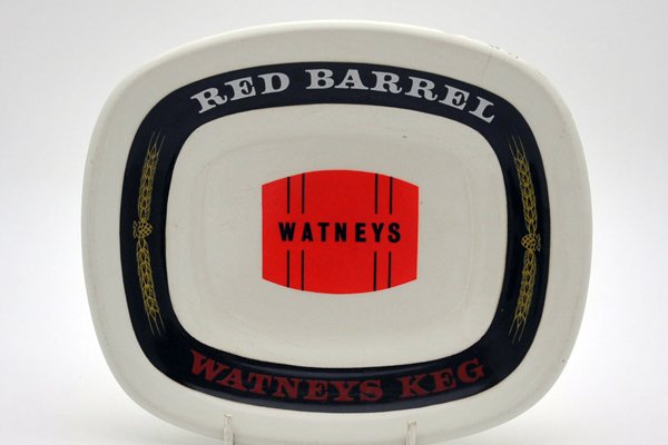 画像1: 灰皿 （Red Barrel Watneys Keg） (1)